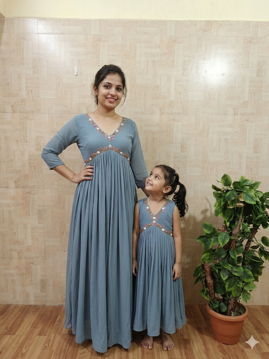 Mom& daughter combo